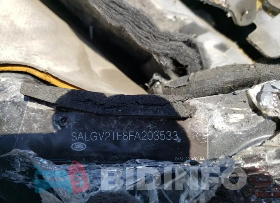 SALGV2TF8FA203533 Photo# 10