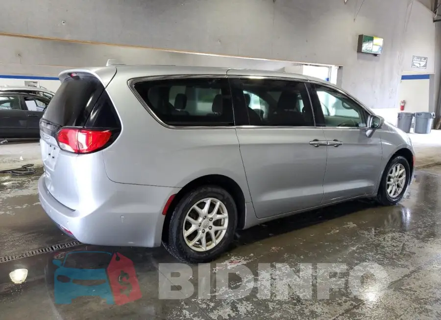 2C4RC1FG6LR128293 Photo# 3