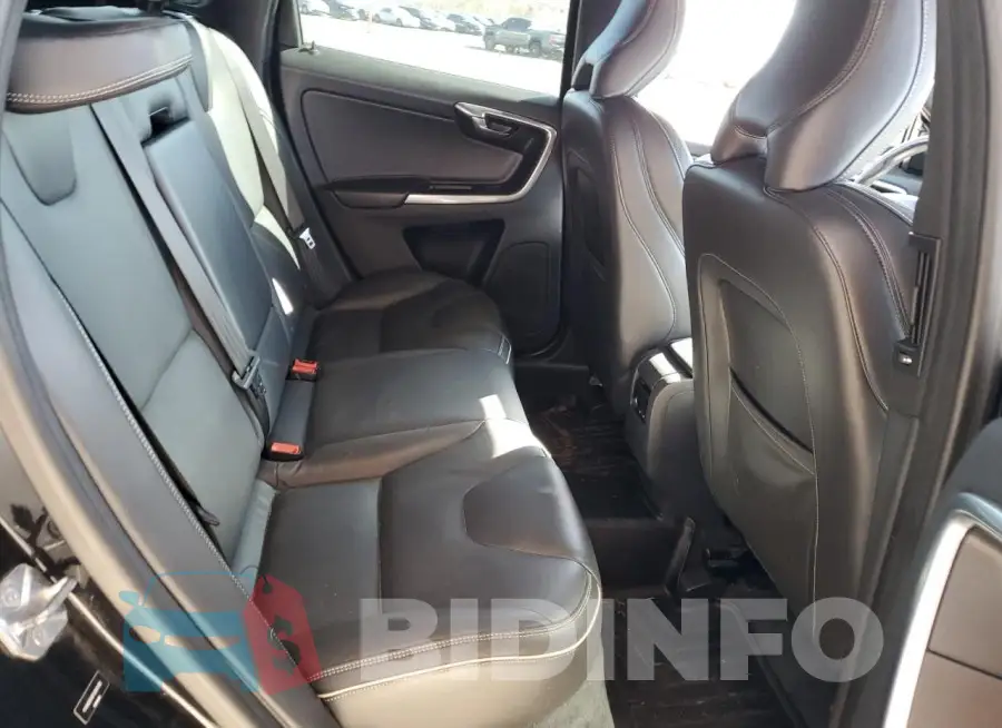 YV4902RS6F2697465 Photo# 10