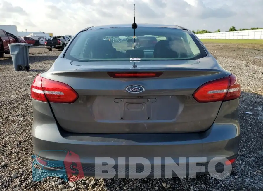 1FADP3E2XJL312020 Photo# 6