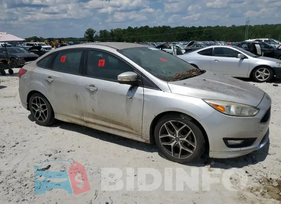 1FADP3F22FL273056 Photo# 4