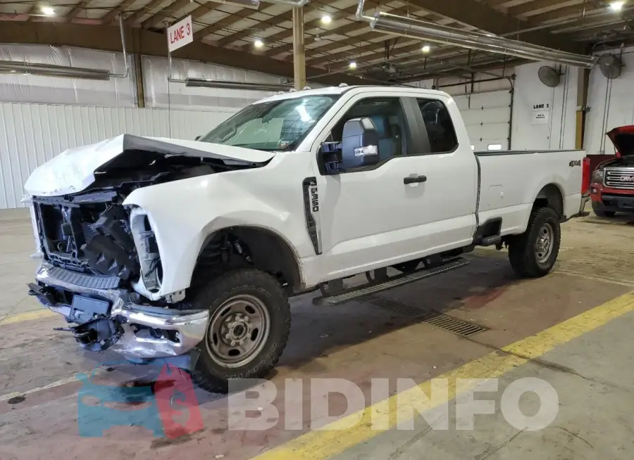 1FT8X3BA0PED93453 Photo# 1