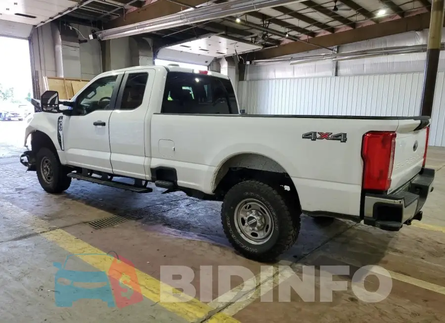 1FT8X3BA0PED93453 Photo# 2