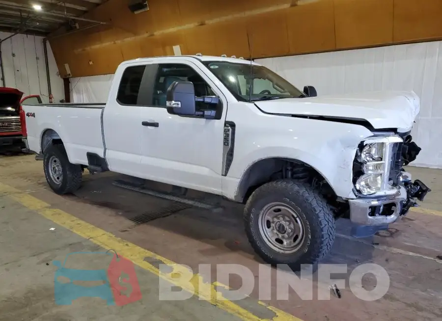 1FT8X3BA0PED93453 Photo# 4