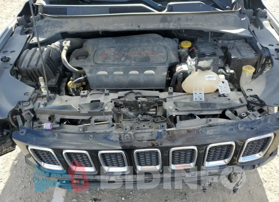 3C4NJDAB2JT482937 Photo# 11