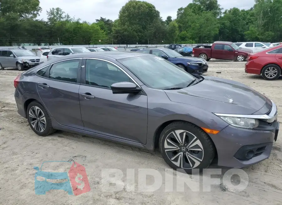 19XFC1F75GE216472 Photo# 4