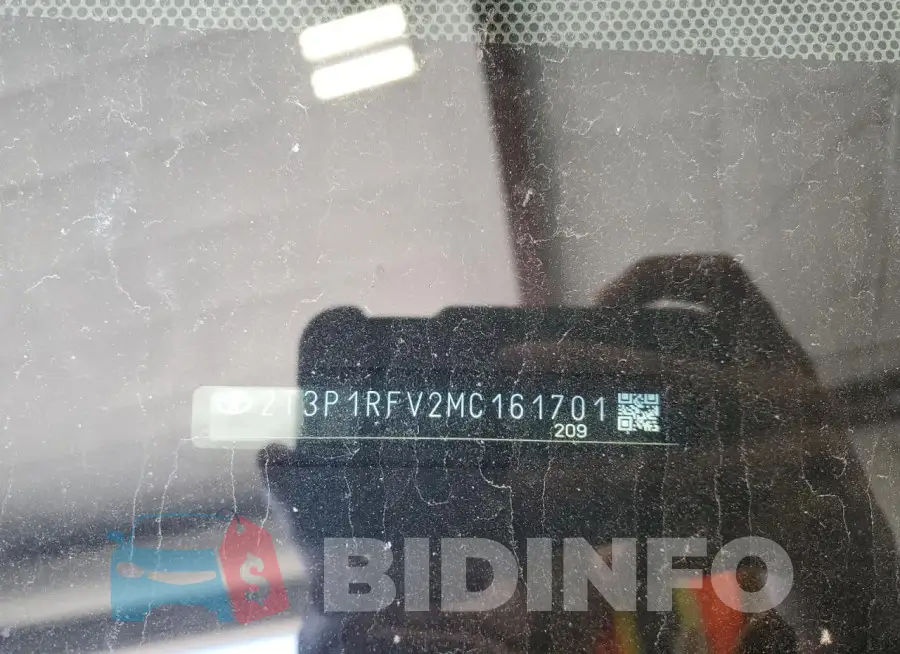 2T3P1RFV2MC161701 Photo# 13