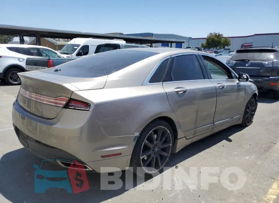 3LN6L2LUXGR629072 Photo# 3