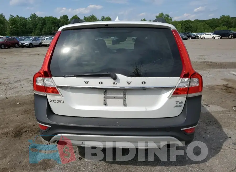 YV4902NK4F1225745 Photo# 6