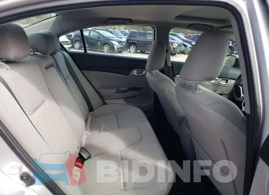 19XFB2F83FE220682 Photo# 10