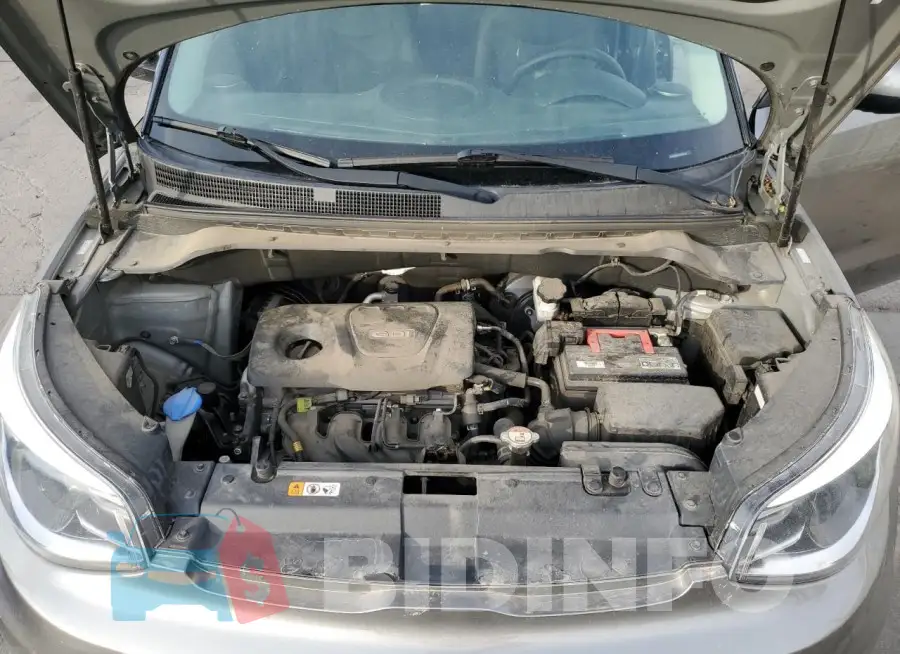 KNDJN2A25J7620143 Photo# 11