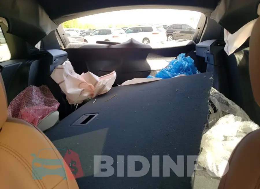 WA1BECF30L1019945 Photo# 10