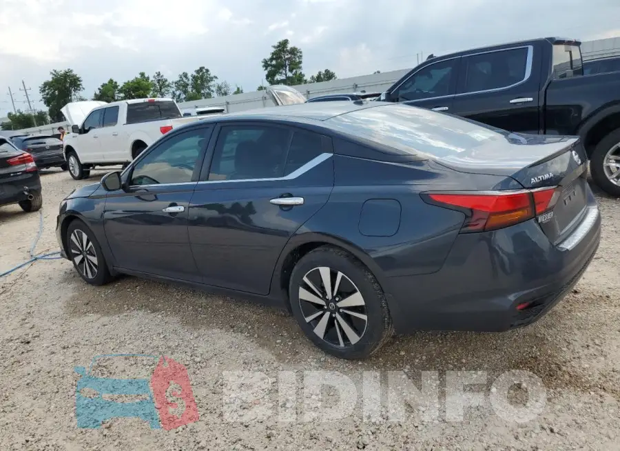 1N4BL4DV4NN360398 Photo# 2