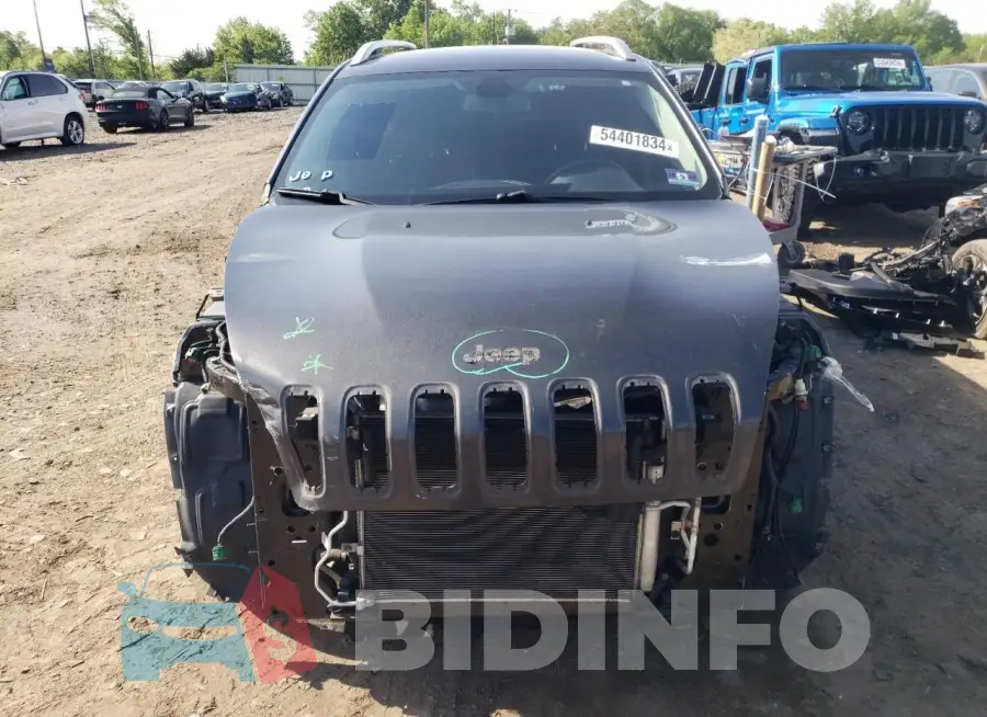 1C4PJLCB5HW643091 Photo# 5