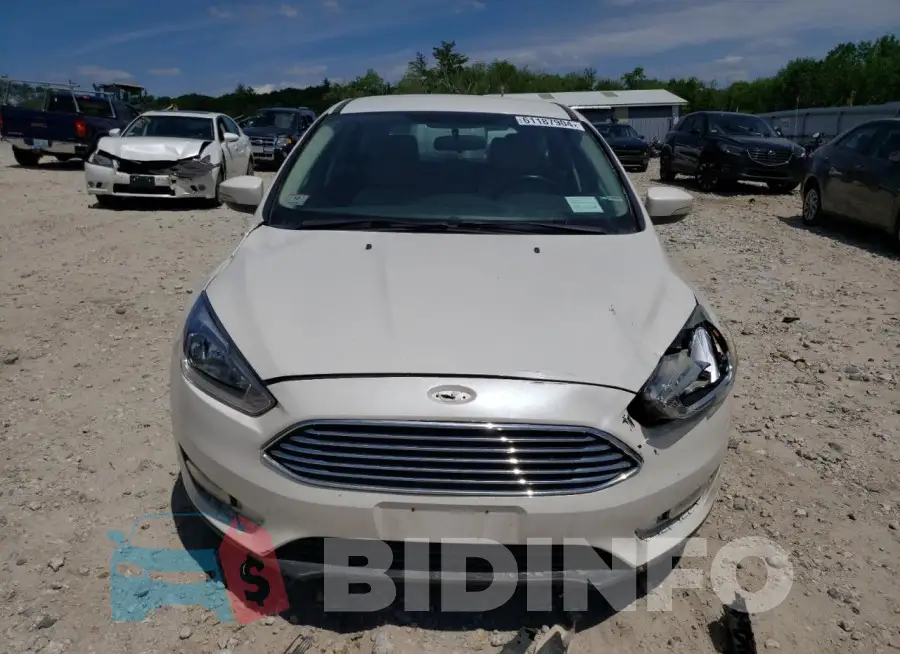 1FADP3N22GL332707 Photo# 5