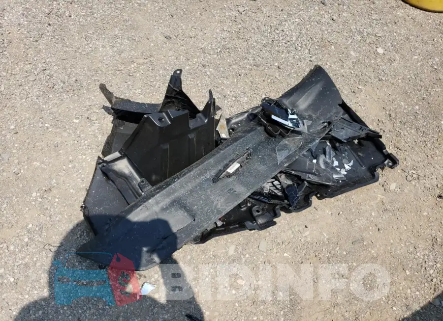 5YFB4MDE0RP168413 Photo# 12