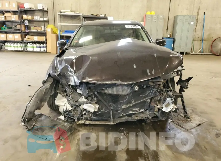 19UUB2F33FA024483 Photo# 5