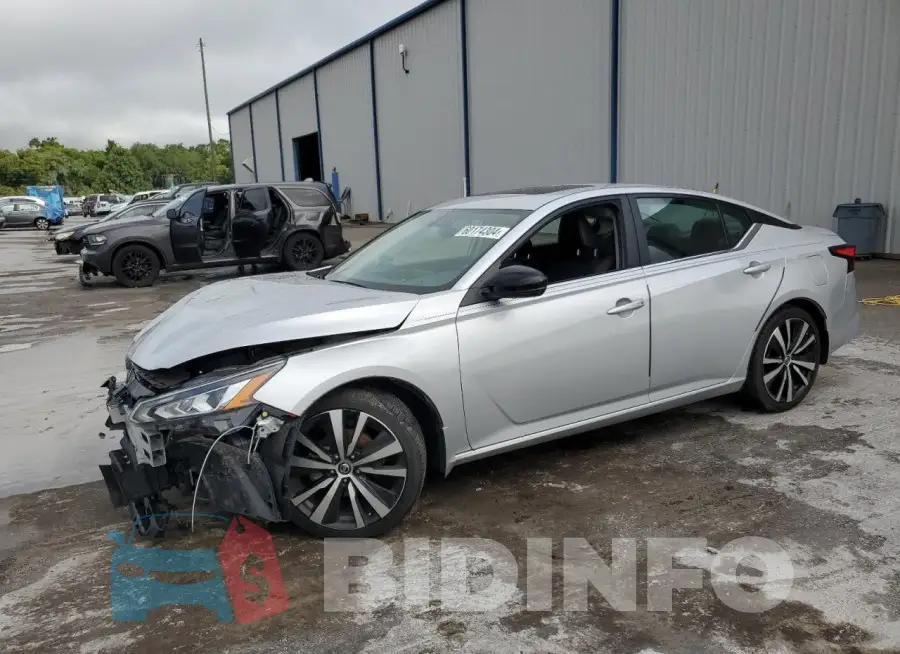 1N4BL4CV4KC216441 Photo# 1