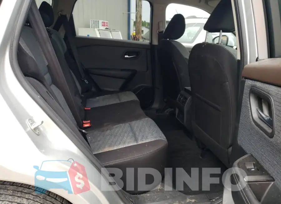 JN8BT3BBXPW461220 Photo# 11