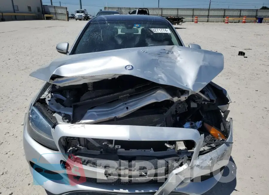55SWF4JB0HU228074 Photo# 5