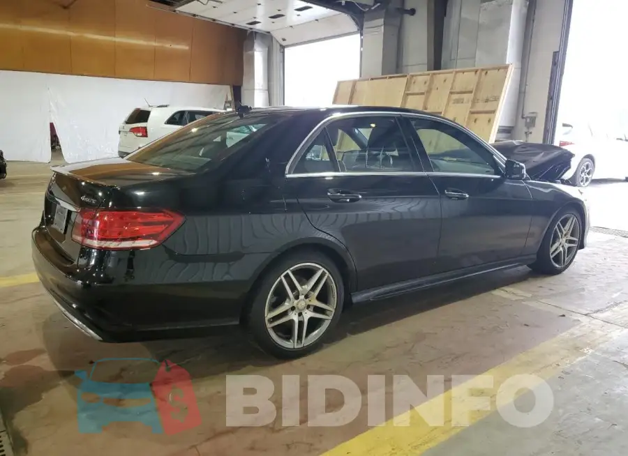 WDDHF8JB7FB133809 Photo# 3