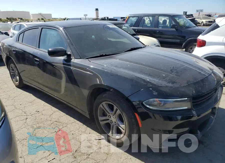 2C3CDXBG3FH768455 Photo# 4