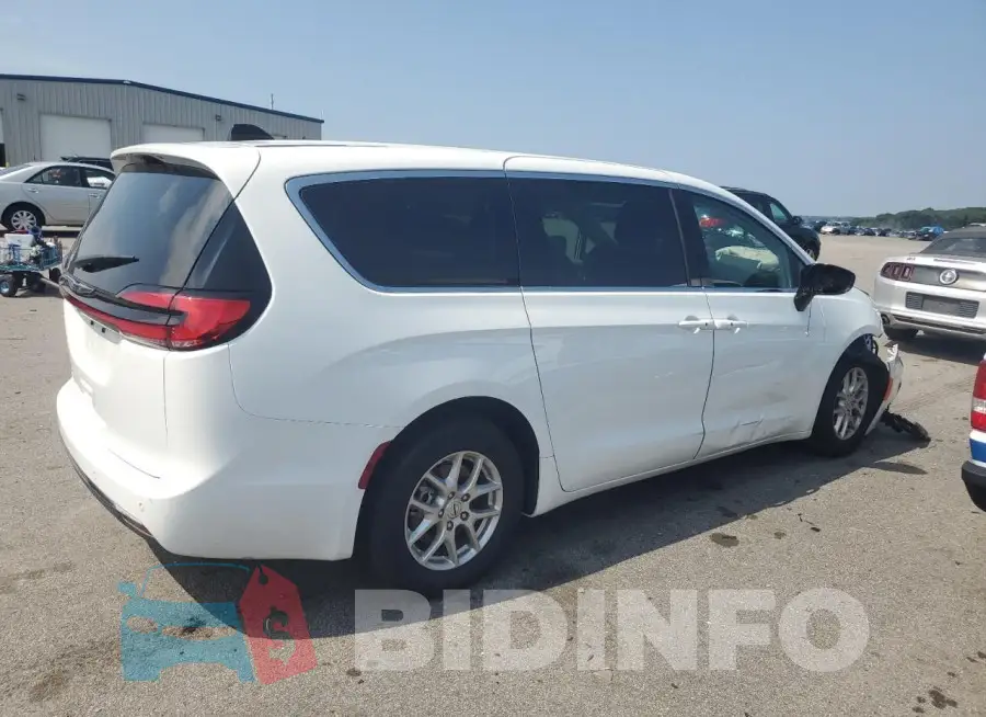 2C4RC1BG2RR120190 Photo# 3