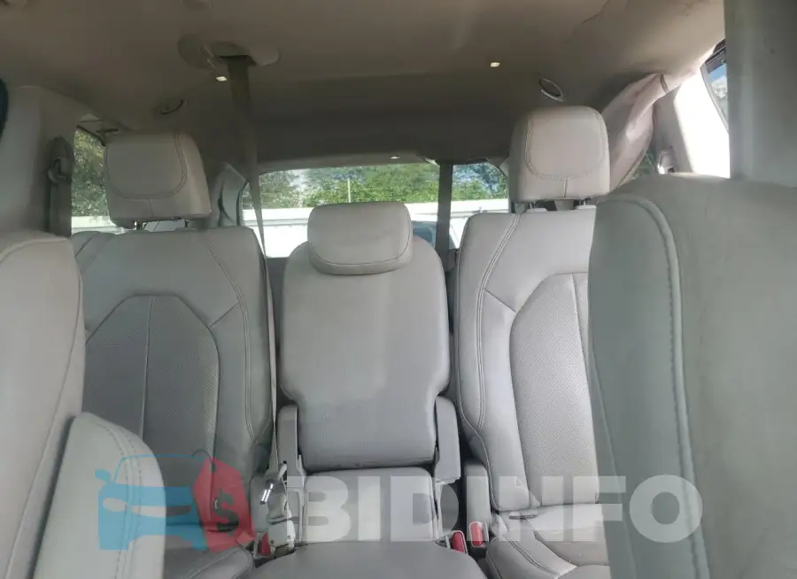 2C4RC1EG5KR616120 Photo# 10
