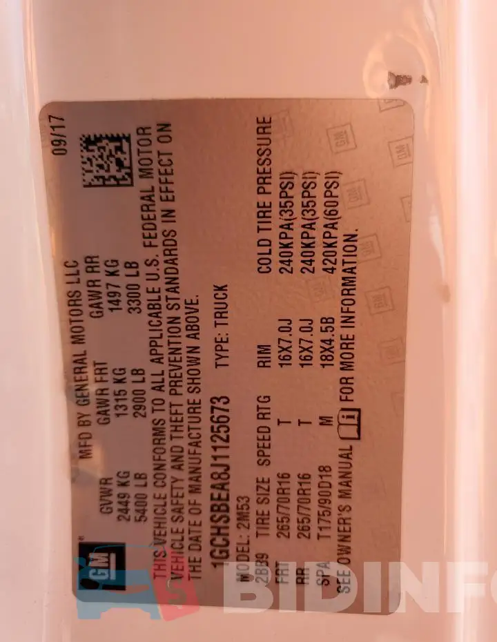 1GCHSBEA8J1125673 Photo# 12