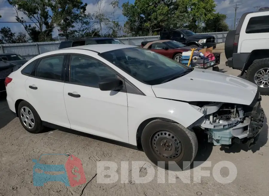 1FADP3E24GL264488 Photo# 4