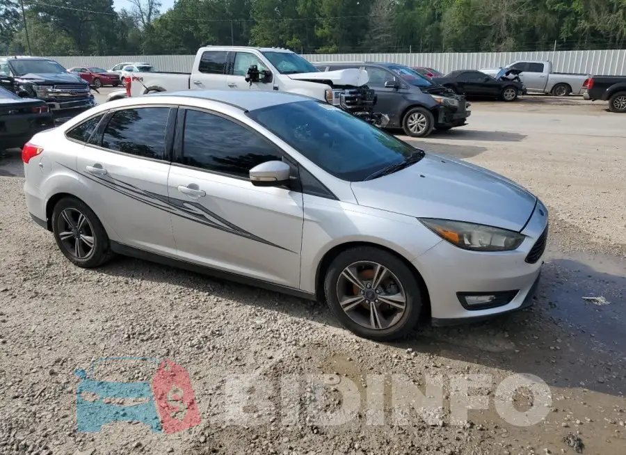 1FADP3FE9GL224285 Photo# 4