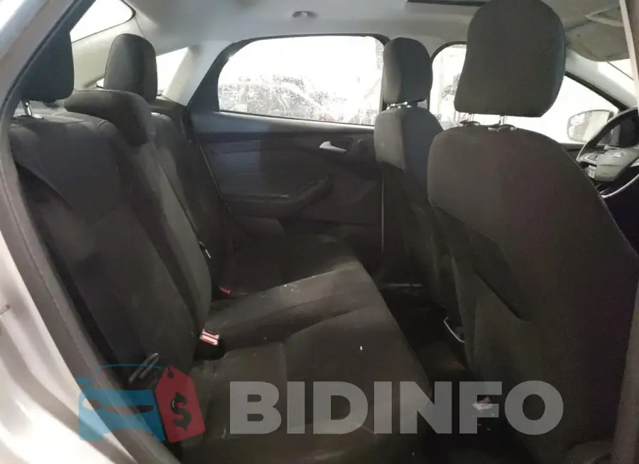 1FADP3H2XHL277307 Photo# 10