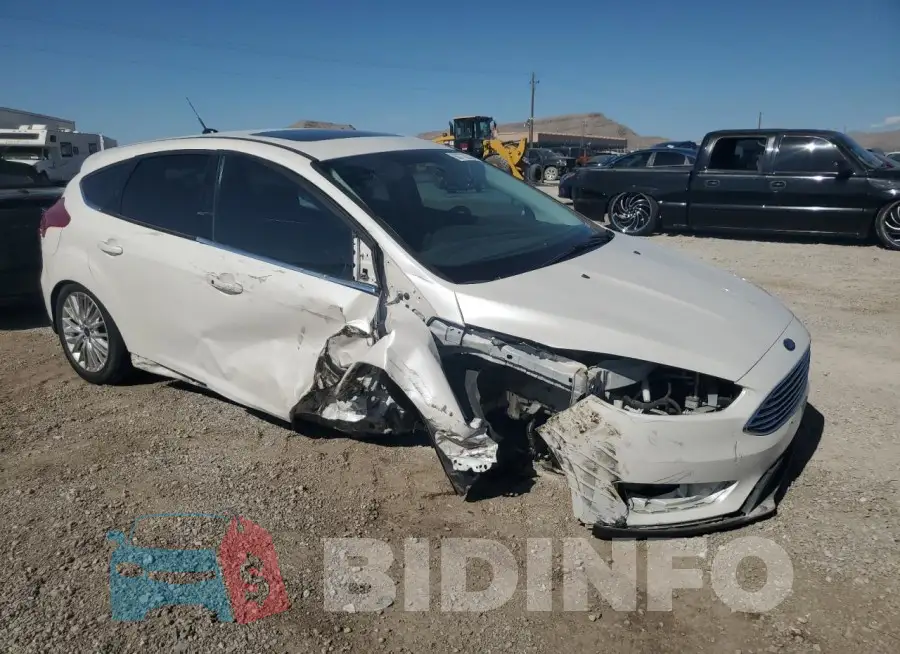 1FADP3N29HL299819 Photo# 4