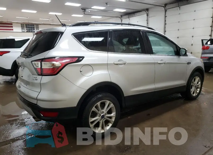 1FMCU9GD2JUB29734 Photo# 3