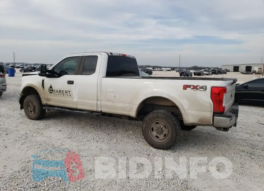 1FT7X2B61KED31313 Photo# 2