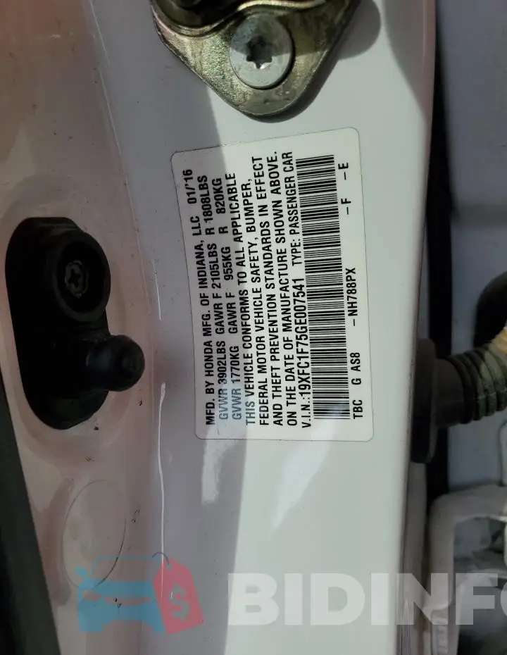 19XFC1F75GE007541 Photo# 12