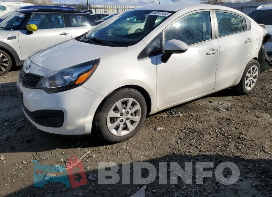 KNADM4A31F6438695 Photo# 1