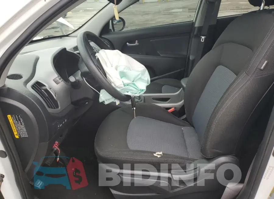 KNDPB3AC2F7767092 Photo# 7
