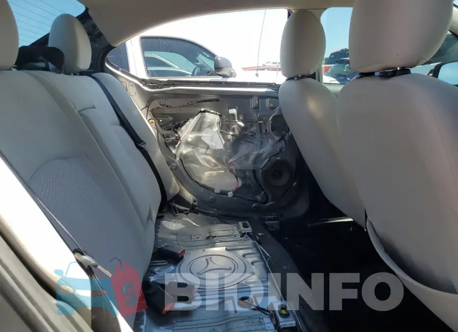 ML32F3FJ8KHF08879 Photo# 10