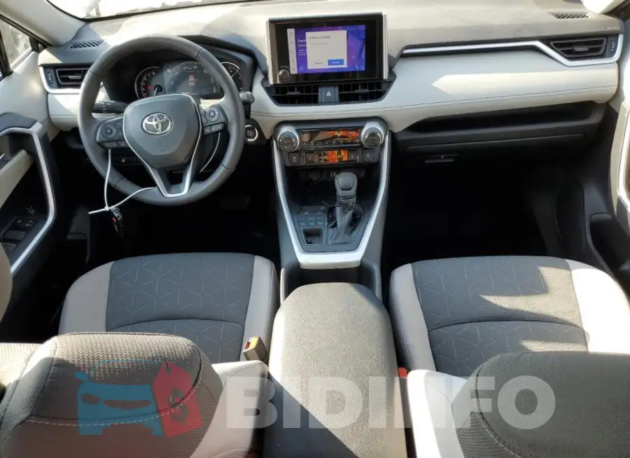 2T3P1RFV6PW342688 Photo# 8