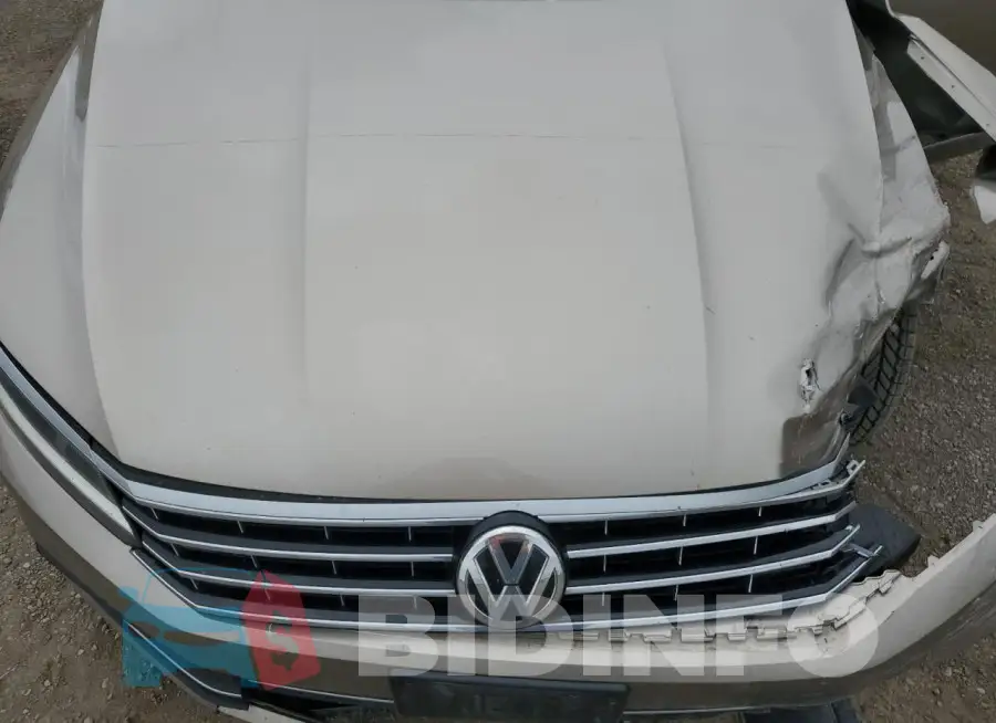 1VWBT7A3XHC050798 Photo# 11