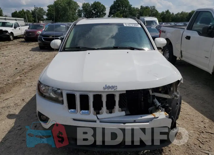 1C4NJDEB3HD137250 Photo# 5