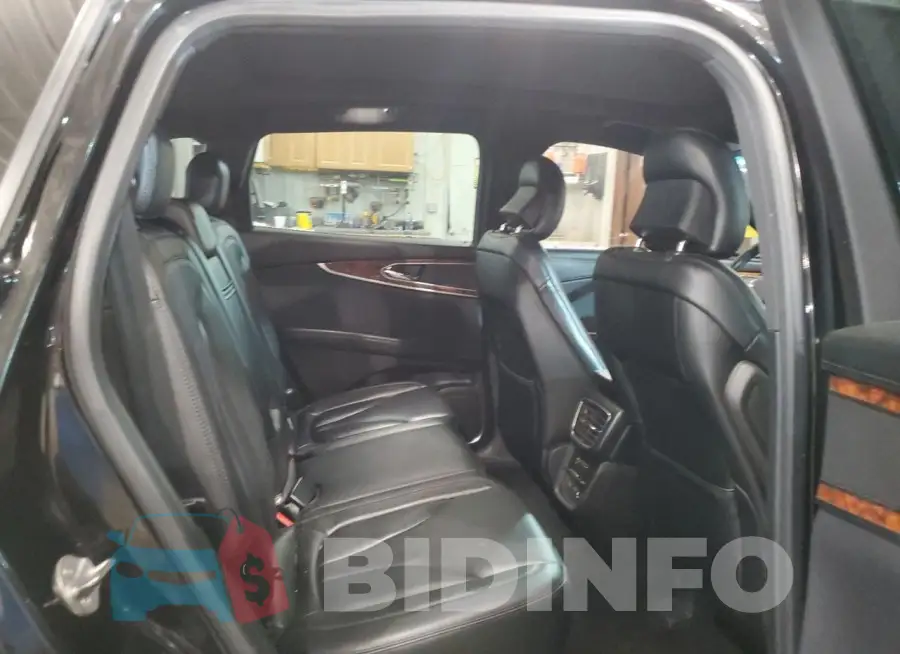 2LMPJ8LR9JBL18767 Photo# 10