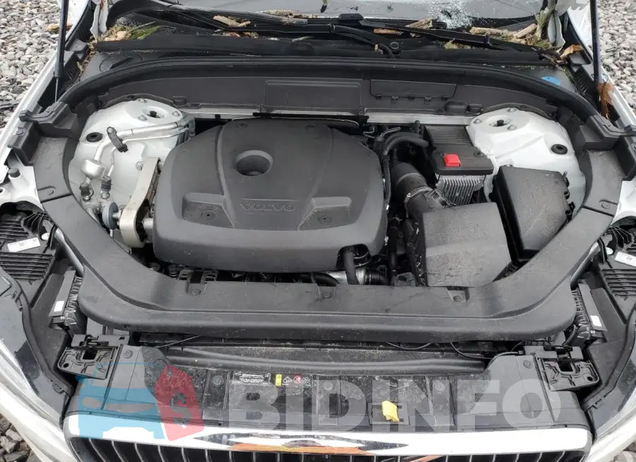 YV4102RL0M1721963 Photo# 12