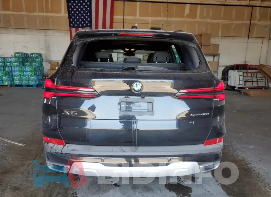 5UX13EU09R9V81038 Photo# 6