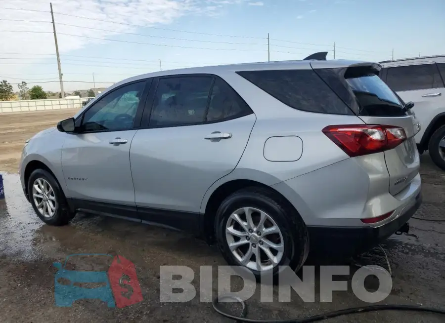 2GNAXHEV6J6320961 Photo# 2