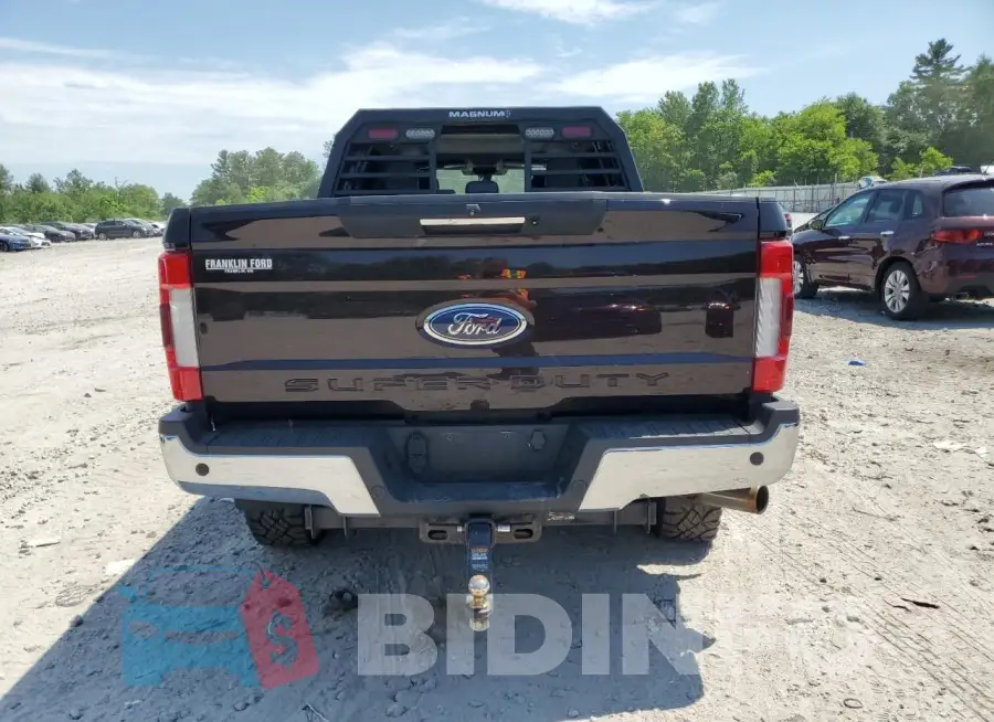 1FT7W2B60JEB62340 Photo# 6