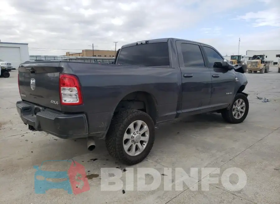 3C6UR5DL4KG611843 Photo# 3