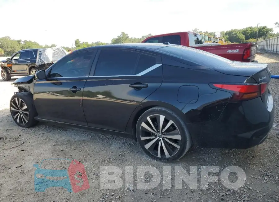 1N4BL4CV5KC169923 Photo# 2