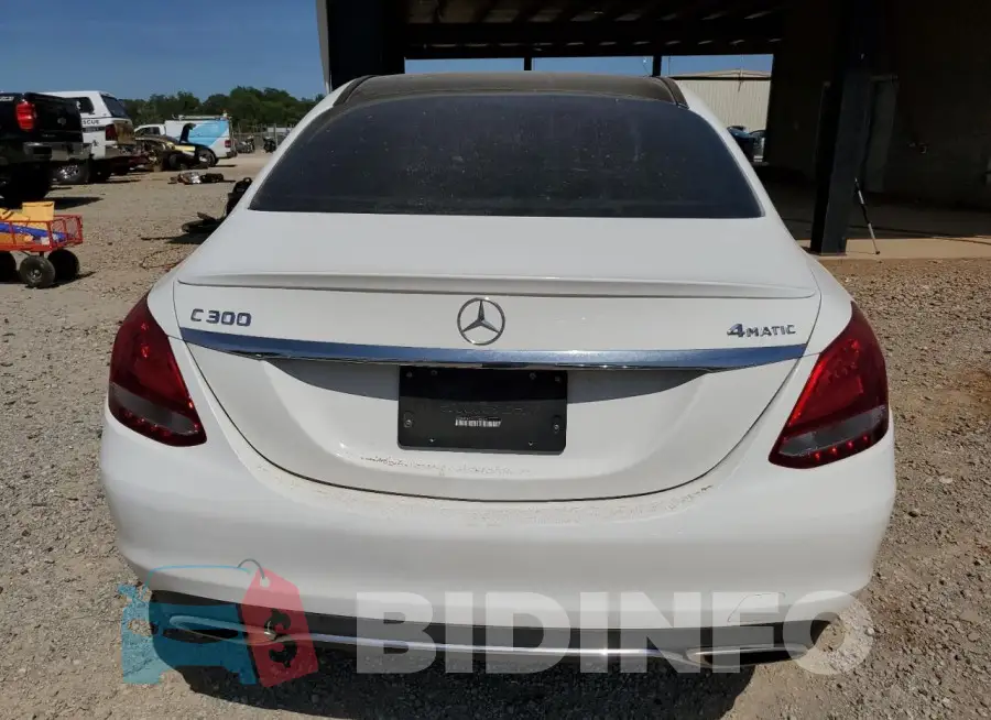 WDDWF4KB3GR180827 Photo# 6